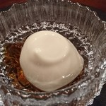 cenci - 八朔の酸っぱ甘味と番茶の香りと豆乳のすっきりと。