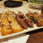 Yakitori Toritomi - バラ、砂ズリ、ニンニク芽巻き