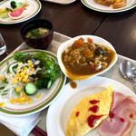 川崎日航ホテル カフェレストラン「ナトゥーラ」 - もりもりの朝カレー