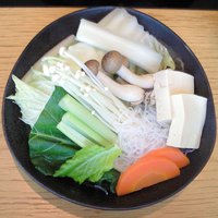 銀座しゃぶ通 マロニエゲート店 - 豚・黒豚しゃぶセット(110g) 1365円 の野菜7品盛り