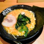 家系ラーメン 町田商店 - 