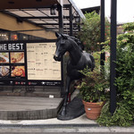 Cafe du Riche - その他写真:なぜか馬