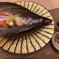 新割烹 丹色 - 本日のお造り：サーモン タイラギ サヨリ