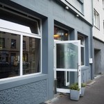 MUKU - 看板も何もない外観