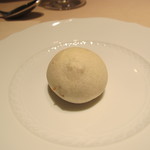 フォリオリーナ・デッラ・ポルタ・フォルトゥーナ - 天然酵母を使った自家製パン（ドライ無花果）