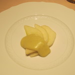 フォリオリーナ・デッラ・ポルタ・フォルトゥーナ - 洋梨にチーズ、ピスタッチオ