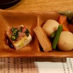 まぐろと酒 とらえもん - お通し：500円税別