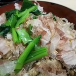 Yoshimi udon - ほうれん草など具沢山