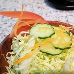 ロビン - キュウリ、ニンジン