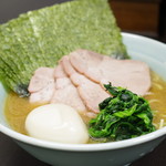 横浜家系らーめん 五十三家 - のり玉チャーシューらーめん(並)