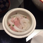 海舟 - 白魚の桜花ジュレ掛け