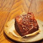 ベンチ＆マグ - 