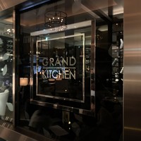グランド キッチン - 