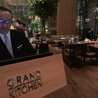 グランド キッチン - 