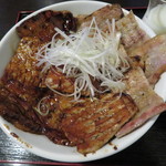 MURA - MURAのぶた丼　880円＋肉盛り220円＋温玉70円