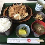 茜ゴルフクラブ - 筑豊名物
            ホルモン鉄板定食＝１３１０円 税別