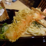 手打ちうどん 新富 - ☆天ぷらも揚げたてサックサクです☆