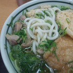 立喰いうどんそば湊川 - 麺アップ