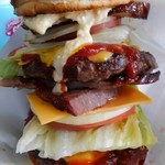 ベーカーバウンス - ダブルパティベーコンチーズバーガー