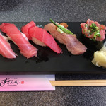 Sushi zammai - 極上本まぐろ 特選五貫にぎり
                        (税別1,280円)