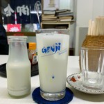 Saitamaya Shiyokudou - 焼酎牛乳割り