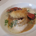 カナダ産オマール海老のポワレとカダイフ巻き アメリケーヌソース