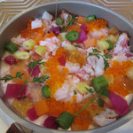 ビストロ ダイア - アミューズ カリフラワームース、ベニズワイガニ、トビっ子、彩野菜