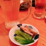 神戸ハイカラ餃子酒場　のり吉くん - お通しとビール