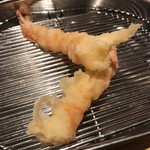 てんぷら 深町 - 車海老。身のレアな仕上がりに技術を感じます。