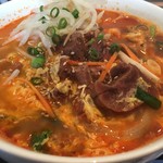 焼肉とんり - タンと牛スジのラーメン（800円）