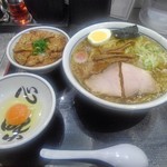 松戸富田麺絆 - 中華そば大　焼豚ごはん　生卵