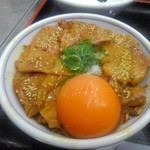 松戸富田麺絆 - 卵のせ焼豚ごはん