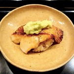 鮨 おおが - ノドグロは対馬の紅瞳、脂が強いので大量のワサビも辛くない