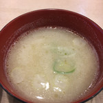 マグロと天ぷら定食 銀八 - 味噌汁