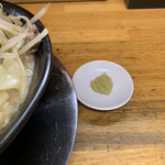 麺屋信玄 - 別皿のニンニク