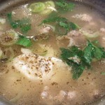 タイ料理 タァナムタイ - カオ トム ムー(豚肉入りお粥)
