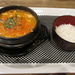 kankokukateiryourichagiya - 海鮮スゥンドゥブ定食