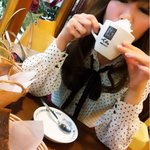 Berakohi - ウインナーコーヒーを味わう友人(^-^)