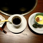 大橋 花 - 食後のコーヒーとデザート