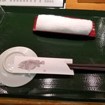 築地玉寿司 - 和のカトラリー
