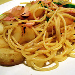 壁の穴 - ジャガイモとベーコンとグリーンアスパラ