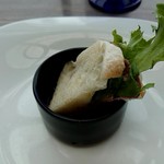 天空LOUNGE TOP of TREE - 【前菜】ローストビーフのフォカッチャサンド