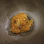 鮨 そえ島 - ワタリガニのウニ和え、北海道のバフンウニの旨み全開です　日本酒だ！