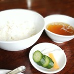 華香亭本店 - ライス・スープ・漬物
