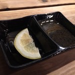 百万馬力 - 左がレモン・右がタレ