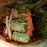 大どころ - 生麩と野菜の揚げ出し
                      器が写真に入りきらないくらいデカっ！(笑)