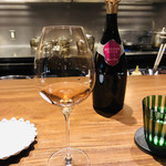 リョウリヤ ステファン パンテル - ペアリング① ゴッセ(グラン・ロゼ・ブリュット)泡が消えない華やかなピンクのロゼ♡