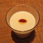 酒事と飯事 黄瀬戸 - 甘味 杏仁豆腐