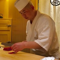 鮨 つぼみ - どこかゆるキャラっぽい丸山親方
