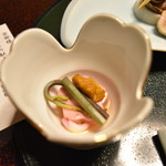 離れの宿　よもぎ埜 - 桜胡麻豆腐と雲丹